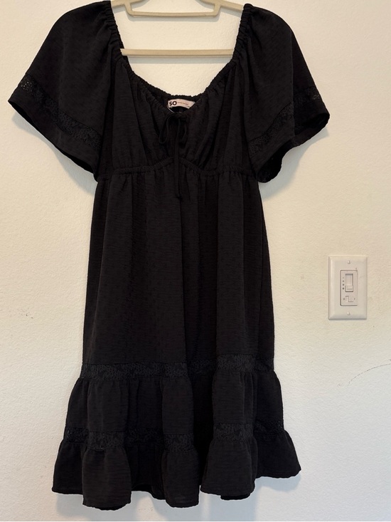 SO Dresses & Skirts - SO Black Short Sleeve Tiered Baby Doll Dress
